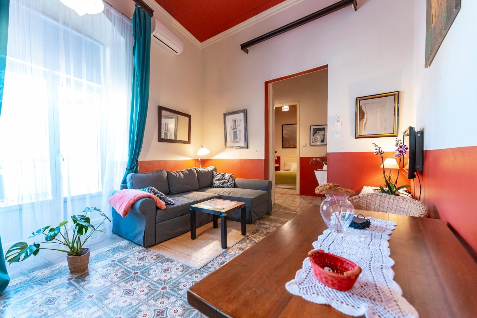 Sanllehi Apartment *